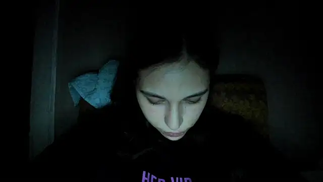 BrunetteVibe online show from November 12, 2025, 3:38 pm