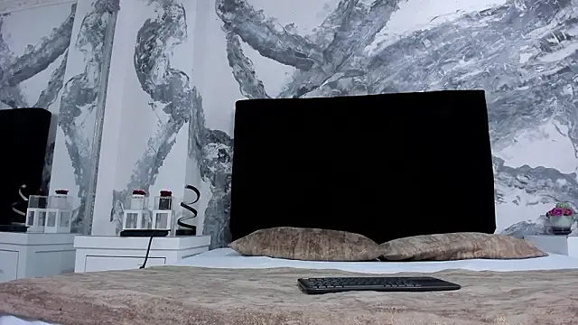 lilithDraven  online show from February 3, 2026, 4:10 am