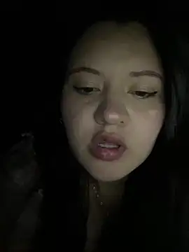 Snapshot of Just_danna chatting on December 21, 2025, 4:36 am Just danna online show from December 21, 2025, 4:36 am