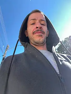 Lucasjandre online show from July 20, 2026, 11:56 am