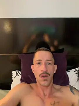 Lucasjandre online show from June 24, 2026, 8:17 pm
