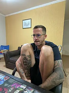 Lucasjandre online show from July 26, 2026, 12:34 pm
