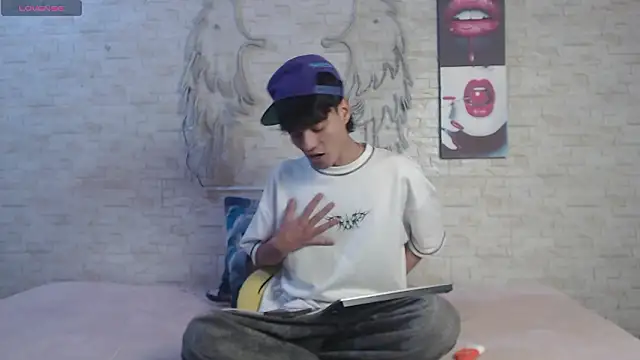 axel milo kairo and noa online show from March 10, 2026, 4:55 pm