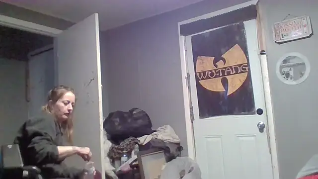 Snapshot of sexxxilexxxi44 chatting on February 15, 2026, 4:24 am sexxxilexxxi44 online show from February 15, 2026, 4:24 am