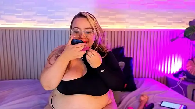 Amber bunnyx01 online show from January 8, 2026, 3:01 am