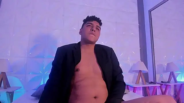 Tony Rios  online show from November 13, 2025, 5:33 am