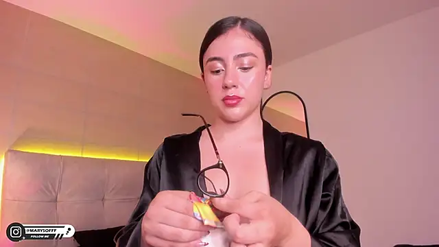 Snapshot of marysofff chatting on February 14, 2026, 12:33 am marysofff online show from February 14, 2026, 12:33 am