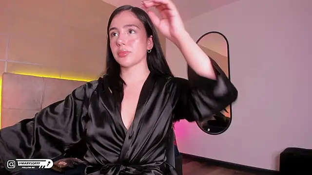 Snapshot of marysofff chatting on February 10, 2026, 11:04 pm marysofff online show from February 10, 2026, 11:04 pm