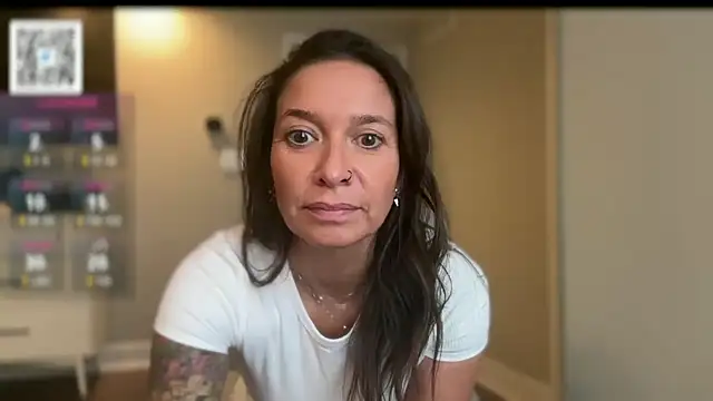 Snapshot of bribin5000 chatting on January 16, 2026, 8:35 pm bribin5000 online show from January 16, 2026, 8:35 pm