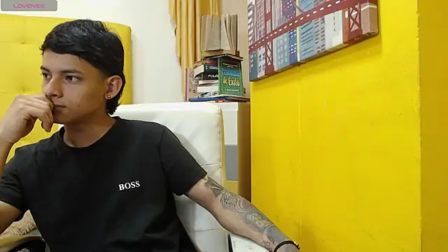 Snapshot of Jordan_red chatting on November 12, 2025, 4:16 am Jordan red online show from November 12, 2025, 4:16 am