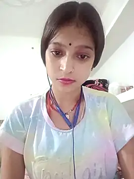 Mohnicute online show from May 12, 2026, 12:19 am