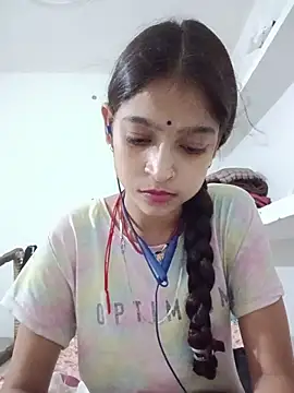 Mohnicute online show from May 30, 2026, 7:19 pm