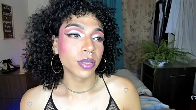 Angel White25 online show from April 15, 2026, 2:06 am