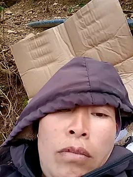 girl-hot2x online show from January 14, 2026, 6:06 am