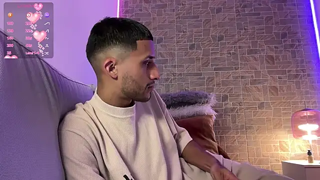 MrandMrsRivas online show from December 19, 2025, 6:54 pm