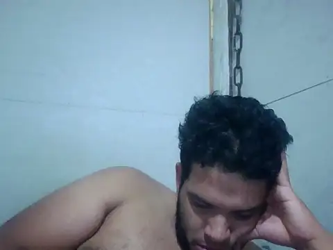 Snapshot of josecamsex27 chatting on November 24, 2025, 3:56 pm josecamsex27 online show from November 24, 2025, 3:56 pm