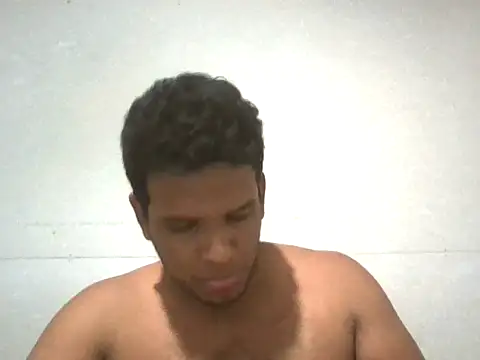 Snapshot of josecamsex27 chatting on January 8, 2026, 2:39 am josecamsex27 online show from January 8, 2026, 2:39 am