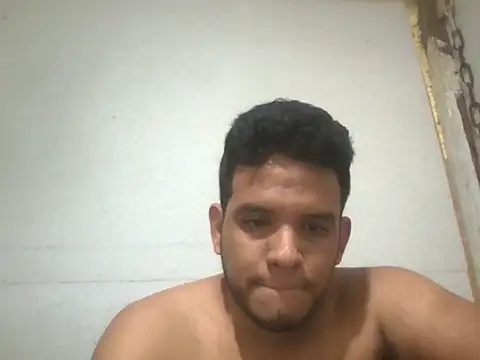 Snapshot of josecamsex27 chatting on December 15, 2025, 3:29 pm josecamsex27 online show from December 15, 2025, 3:29 pm