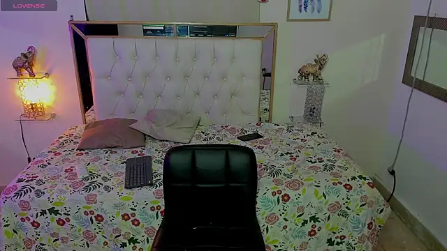 Snapshot of mathews___ chatting on January 9, 2026, 3:57 am mathews online show from January 9, 2026, 3:57 am