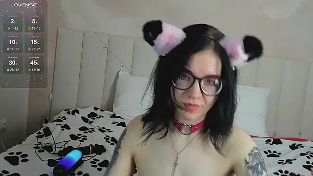 Snapshot of Lina_Moony chatting on February 3, 2026, 2:53 am Lina Moony online show from February 3, 2026, 2:53 am