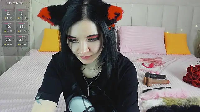 Snapshot of Lina_Moony chatting on February 17, 2026, 1:58 am Lina Moony online show from February 17, 2026, 1:58 am