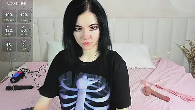 Snapshot of Lina_Moony chatting on January 16, 2026, 1:53 am Lina Moony online show from January 16, 2026, 1:53 am