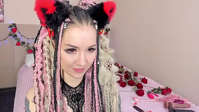 Snapshot of Lina_Moony chatting on November 26, 2025, 2:00 am Lina Moony online show from November 26, 2025, 2:00 am