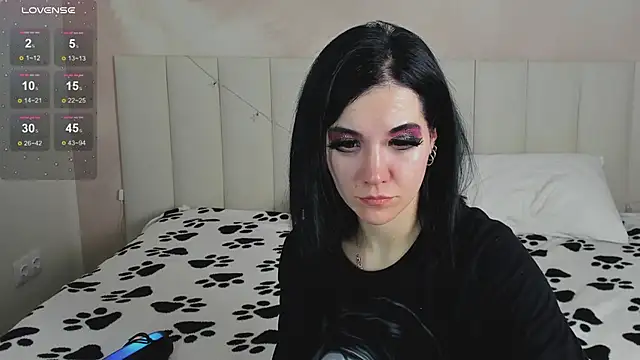 Snapshot of Lina_Moony chatting on February 10, 2026, 1:48 am Lina Moony online show from February 10, 2026, 1:48 am