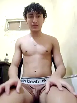 Snapshot of Novato_o chatting on March 15, 2026, 5:03 am Novato o online show from March 15, 2026, 5:03 am