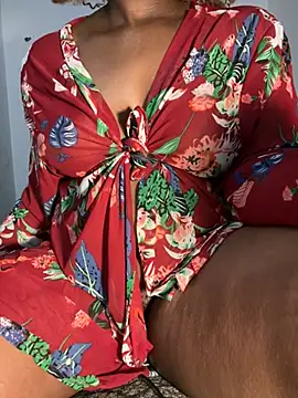 Snapshot of MaskedMuseXXX chatting on July 2, 2026, 9:43 pm MaskedMuseXXX online show from July 2, 2026, 9:43 pm