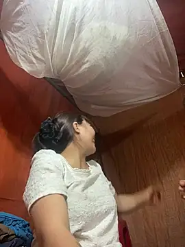 xu-ka online show from April 15, 2026, 5:35 am