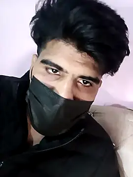 hotyyyyjonny online show from December 17, 2025, 6:57 pm