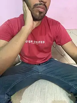 hotyyyyjonny online show from April 27, 2026, 5:44 pm
