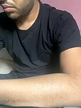 hotyyyyjonny online show from May 2, 2026, 2:28 am