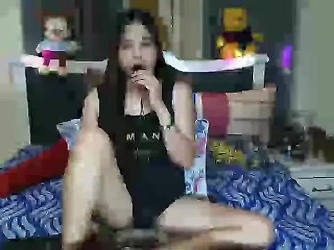 Snapshot of GoddessesMistress4u chatting on March 25, 2026, 2:05 pm GoddessesMistress4u online show from March 25, 2026, 2:05 pm