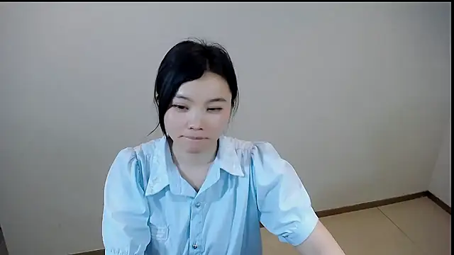 Snapshot of Shaurk chatting on April 12, 2026, 4:49 am Shaurk online show from April 12, 2026, 4:49 am