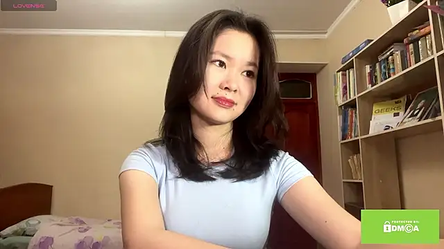 Snapshot of HuldaKye chatting on February 10, 2026, 12:15 pm HuldaKye online show from February 10, 2026, 12:15 pm