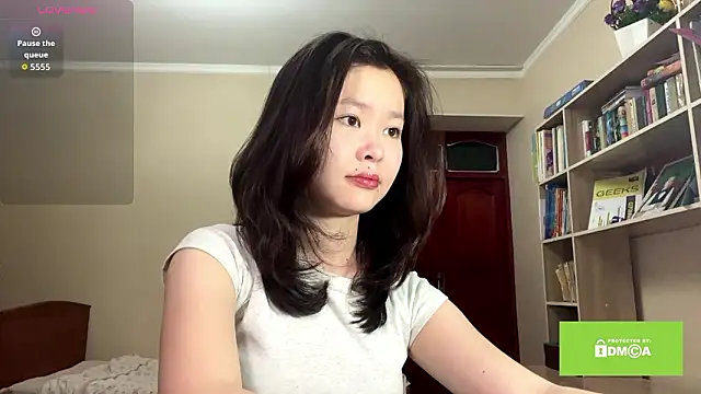 Snapshot of HuldaKye chatting on February 26, 2026, 12:05 pm HuldaKye online show from February 26, 2026, 12:05 pm