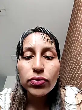 Snapshot of IsabellaaSwann chatting on November 18, 2025, 12:30 pm IsabellaaSwann online show from November 18, 2025, 12:30 pm