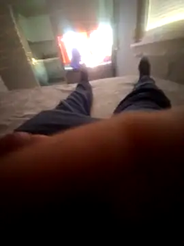 Robesz1982 online show from April 11, 2026, 4:42 am