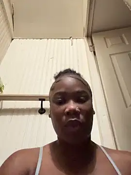 Snapshot of Issa_smooch chatting on November 11, 2025, 11:09 pm Issa smooch online show from November 11, 2025, 11:09 pm