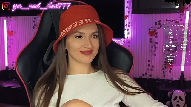 Snapshot of -RED_HAT- chatting on April 25, 2026, 5:21 pm -RED HAT- online show from April 25, 2026, 5:21 pm