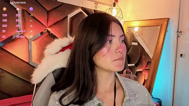 Brandy collinss online show from April 4, 2026, 11:28 am