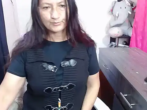 Tiff Dirty69 online show from April 3, 2026, 9:10 pm