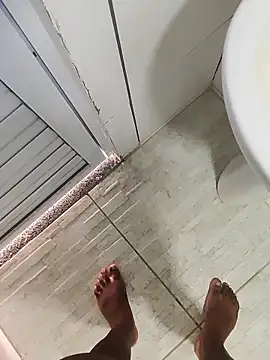 Snapshot of Zepouvinho chatting on January 11, 2026, 12:12 pm Zepouvinho online show from January 11, 2026, 12:12 pm