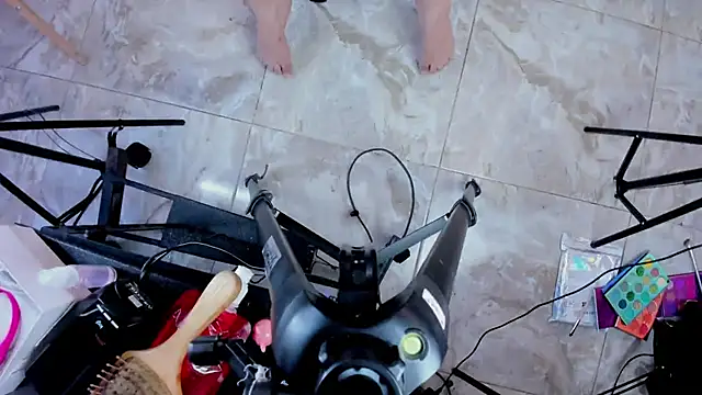 Dafnee  Xxx online show from November 18, 2025, 1:03 pm