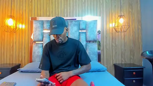 Ethan  OPry online show from December 16, 2025, 8:02 pm