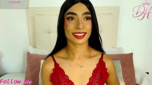 Snapshot of Daphne_Hills chatting on July 29, 2026, 9:47 pm Daphne Hills online show from July 29, 2026, 9:47 pm