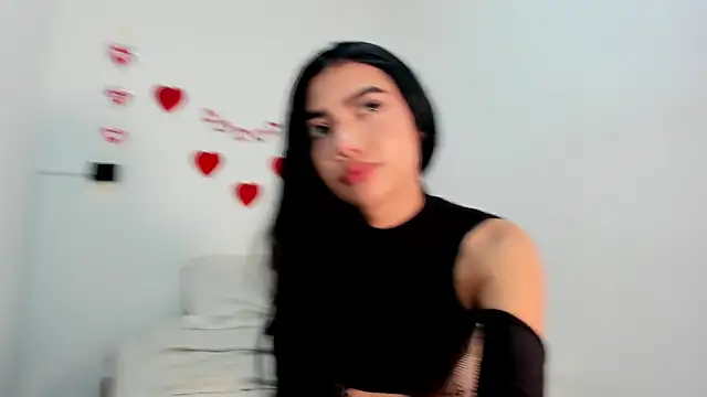 alejandraalvarezxo online show from February 25, 2026, 1:11 pm