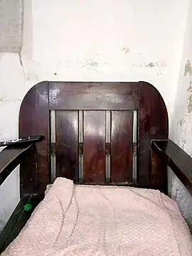 Girl Nasty Dirty online show from January 15, 2026, 6:28 am